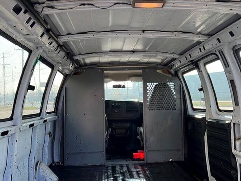 Used 2008 GMC Savana 2500 image 16