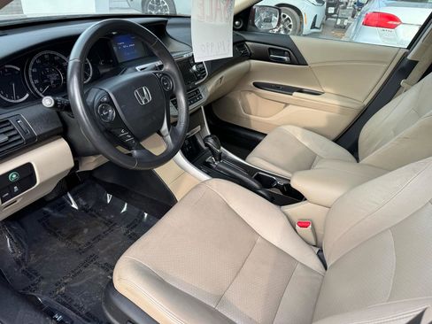 Used 2015 Honda Accord EX-L image 10
