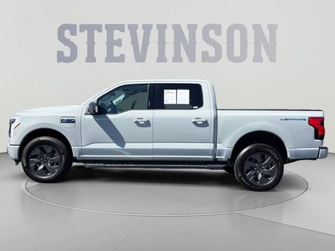 Used 2024 Ford F150 Lightning Flash AWD/4WD image 2