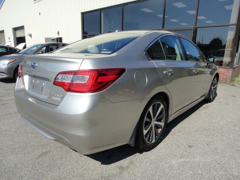 Used 2015 Subaru Legacy 2.5i Limited AWD/4WD image 4