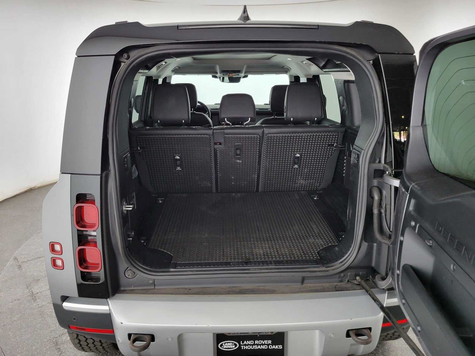 Used 2023 Land Rover Defender 110 S AWD/4WD image 14