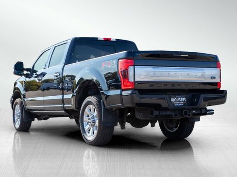 Used 2019 Ford F250 Platinum w/ Platinum Ultimate Package image 4