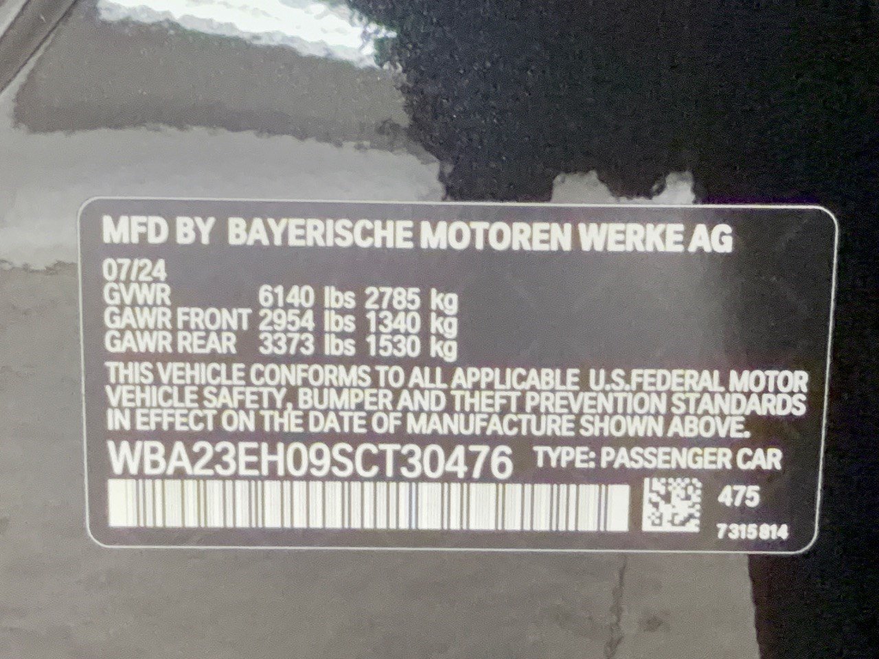 Used 2025 BMW 740i w/ Premium Package RWD image 32