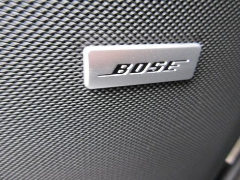 New 2026 GMC Yukon Denali w/ Denali Reserve Package AWD/4WD image 17