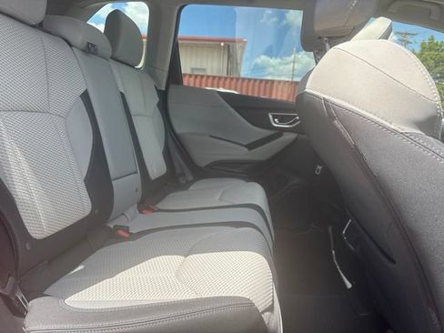 Used 2021 Subaru Forester Premium AWD/4WD image 15