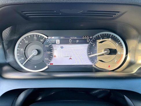 Certified 2022 Land Rover Discovery Sport SE R-Dynamic AWD/4WD image 13