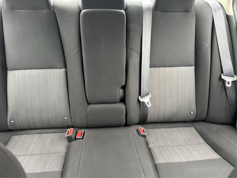 Used 2022 Nissan Sentra SV FWD image 24