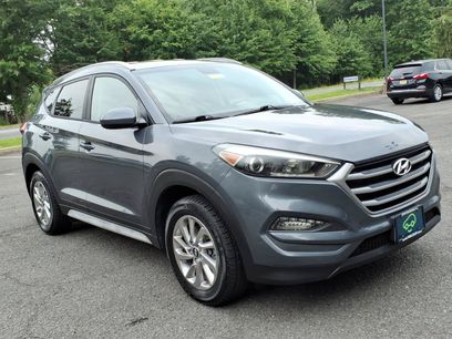 Used 2017 Hyundai Tucson SE w/ SE Popular Package 02