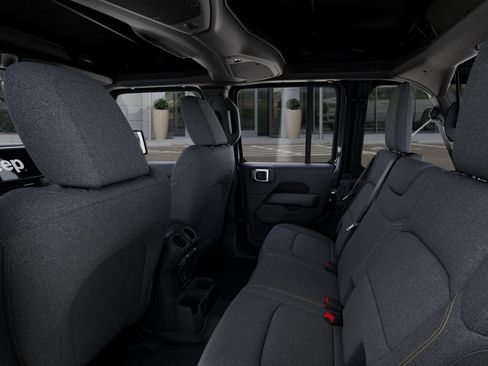 New 2026 Jeep Wrangler Unlimited Sahara w/ Technology Group AWD/4WD image 23
