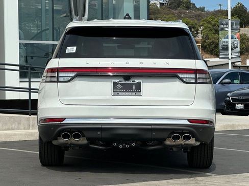 New 2025 Lincoln Aviator 2WD image 3