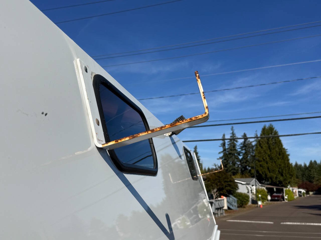 Used 2013 Ford E-350 and Econoline 350 Super Duty RWD image 31