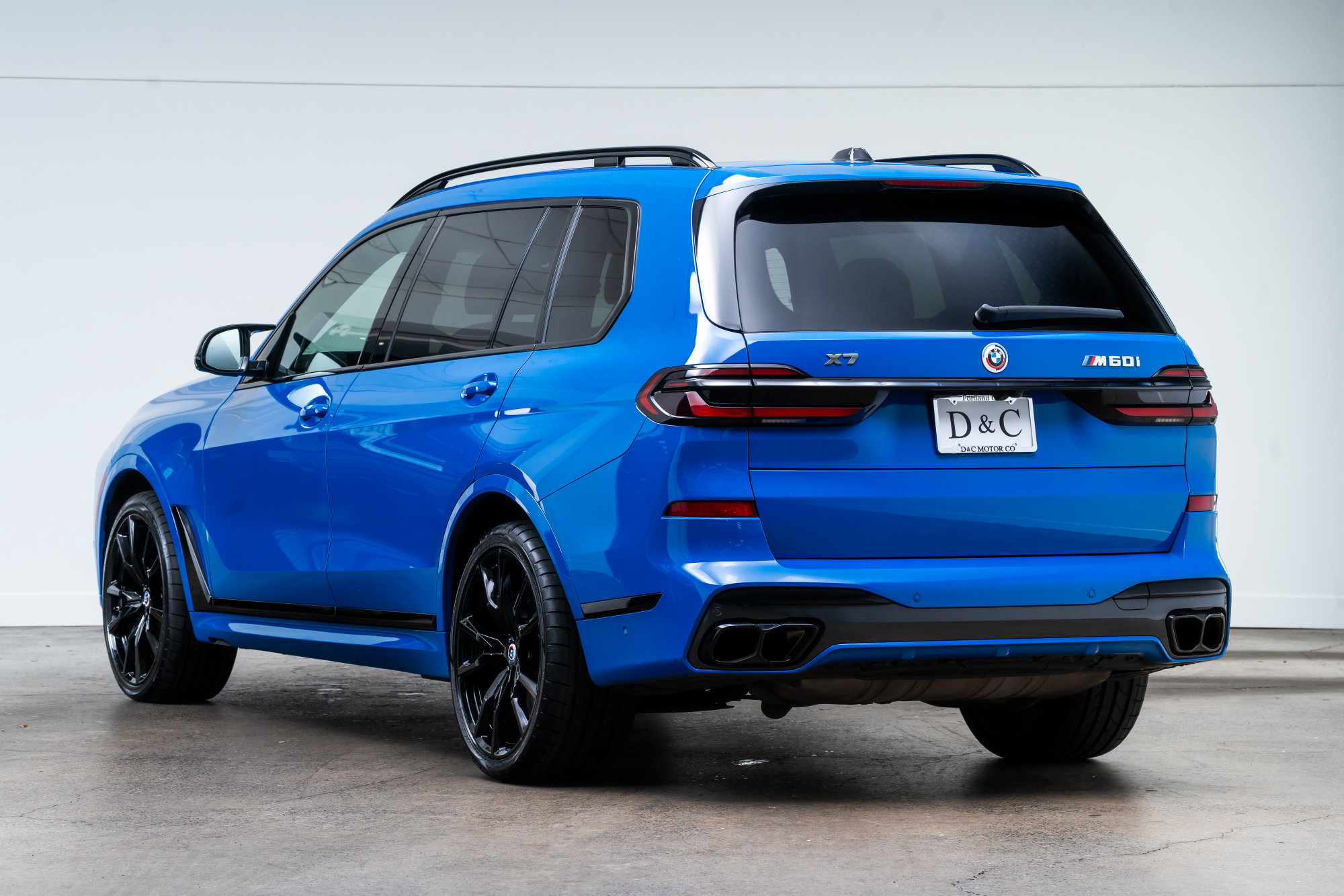 Used 2024 BMW X7 M60i w/ Executive Package AWD/4WD image 5