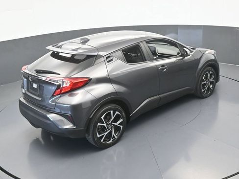 Used 2019 Toyota C-HR XLE FWD image 42