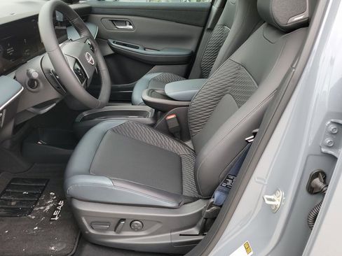 New 2026 Nissan Leaf Platinum+ image 9