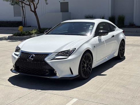 Used 2016 Lexus RC 200t RWD image 7