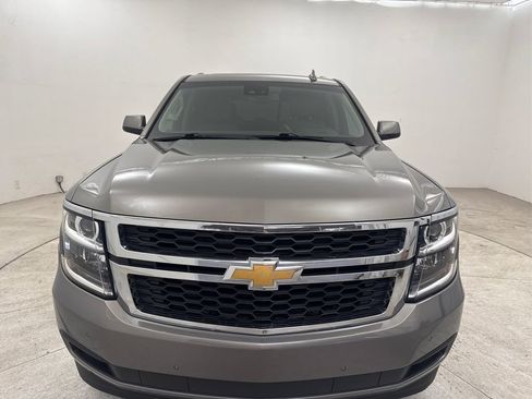 Used 2019 Chevrolet Tahoe LT w/ Luxury Package RWD image 14