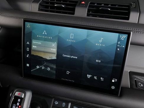 Used 2025 Land Rover Defender 130 V8 image 18