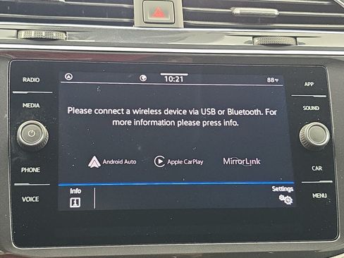 Used 2023 Volkswagen Tiguan SE FWD image 22