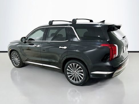 Used 2023 Hyundai Palisade Calligraphy FWD image 5