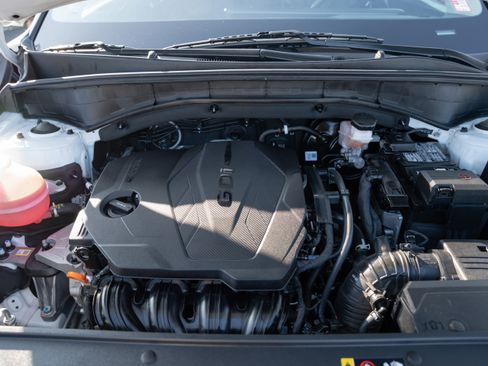 Used 2024 Kia Sorento S image 34