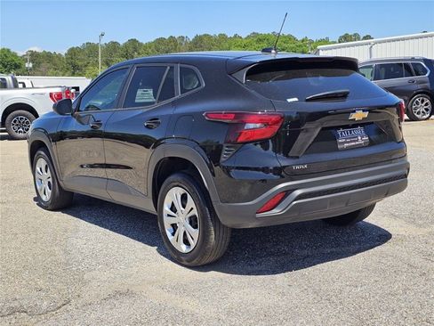 Used 2026 Chevrolet Trax LS FWD image 26