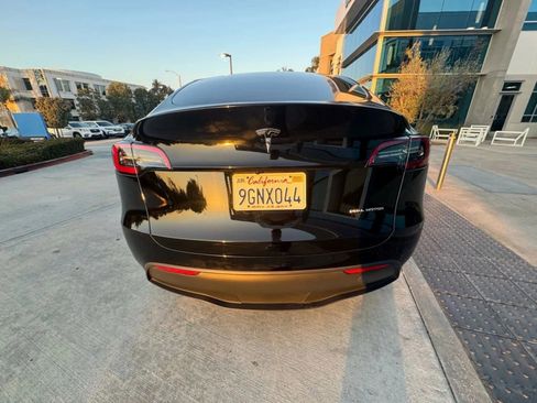 Used 2023 Tesla Model Y Long Range image 6