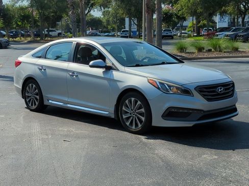 Used 2017 Hyundai Sonata Sport w/ Value Edition Package 02 FWD image 3