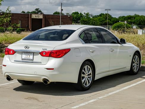 Used 2016 INFINITI Q50 3.0t Premium w/ Cargo Package RWD image 10