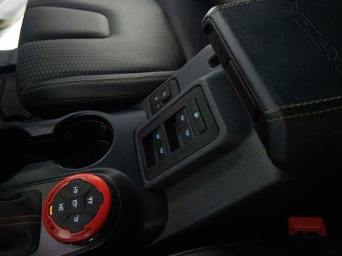 Used 2024 Ford Bronco Raptor AWD/4WD image 25