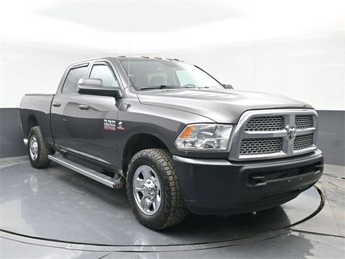Used 2016 RAM 2500 Tradesman w/ Chrome Appearance Group image 2