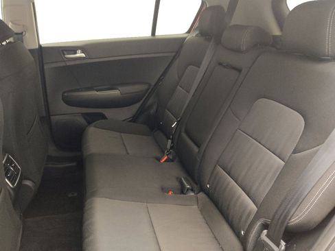 Used 2019 Kia Sportage LX AWD/4WD image 18
