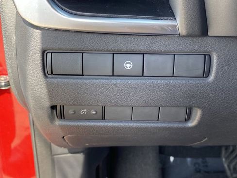 Used 2023 Nissan Rogue SV image 20