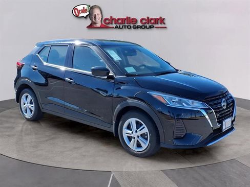 New 2025 Nissan Kicks Play S image 7