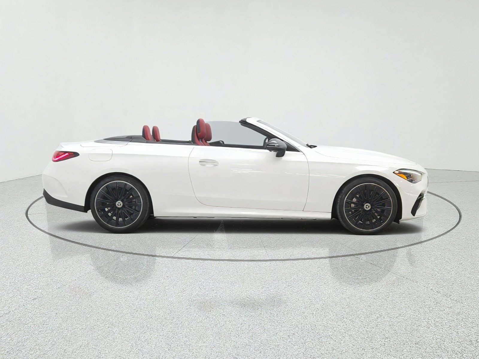 New 2027 Mercedes-Benz CLE 450 4MATIC Cabriolet image 4
