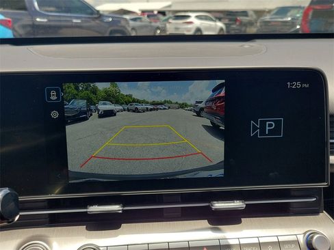 Used 2025 Hyundai Kona SEL image 24