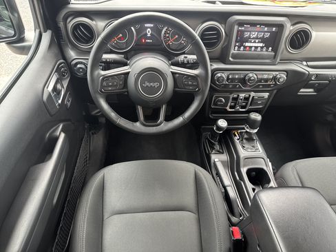 Used 2022 Jeep Wrangler Unlimited Sport AWD/4WD image 7