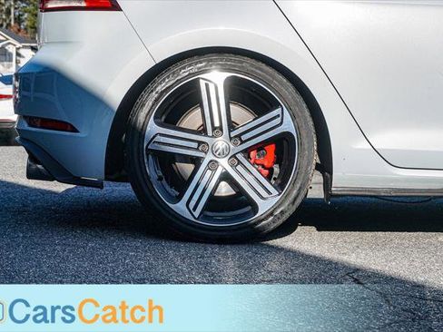 Used 2021 Volkswagen GTI SE image 16