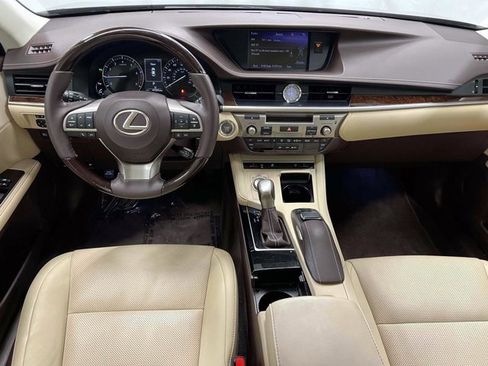 Used 2017 Lexus ES 350 w/ Navigation System Package image 13