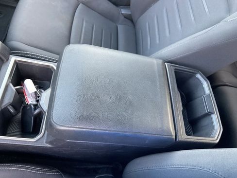 Used 2024 Toyota Tacoma TRD Off-Road image 43