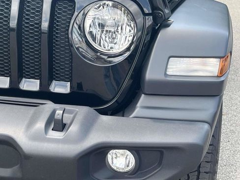 Used 2022 Jeep Wrangler Unlimited Sport AWD/4WD image 13