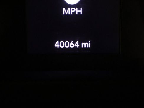 Used 2023 Jeep Gladiator Sport image 30