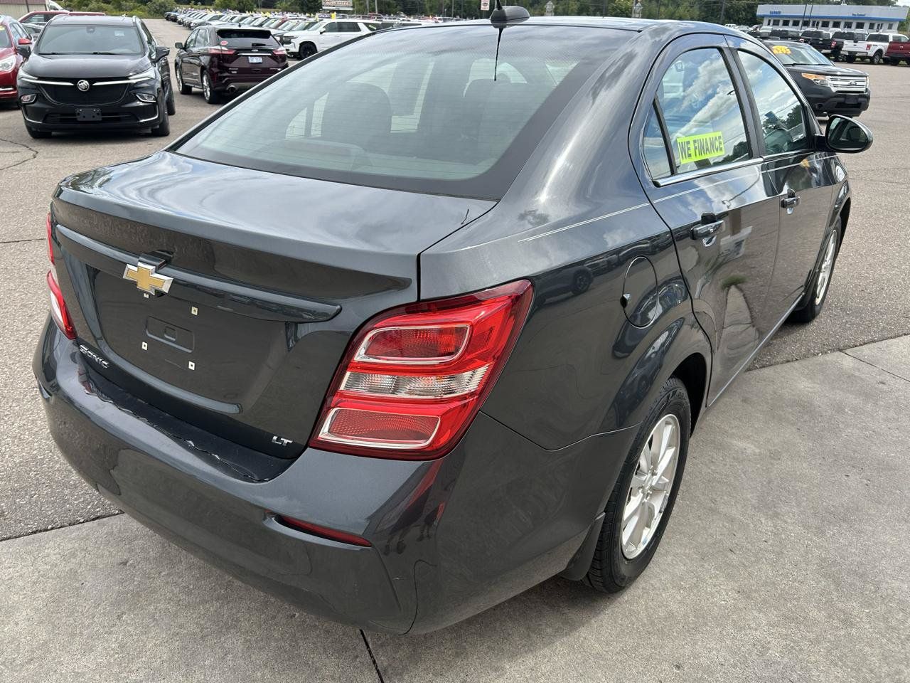 Used 2017 Chevrolet Sonic LT w/ Convenience Package FWD image 5