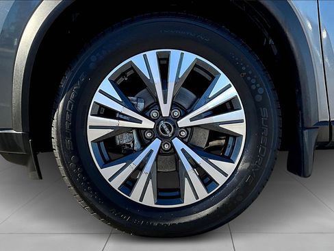 Used 2023 Nissan Rogue SV image 37