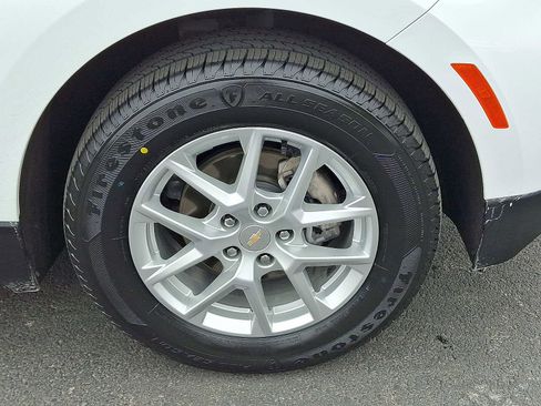 Used 2023 Chevrolet Equinox LT image 8