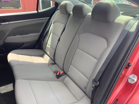 Used 2020 Hyundai Elantra SEL FWD image 13