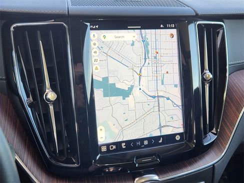 Used 2023 Volvo XC60 B5 Ultimate w/ Climate Package image 7