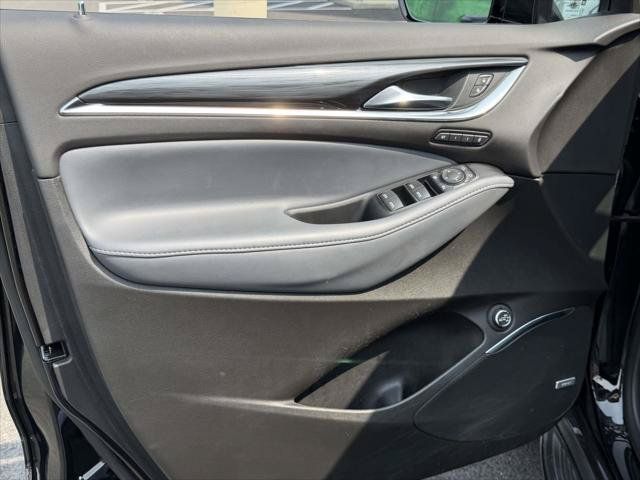 Used 2024 Buick Enclave Premium w/ Experience Buick Package AWD/4WD image 18