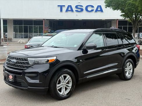 Used 2023 Ford Explorer XLT AWD/4WD image 1