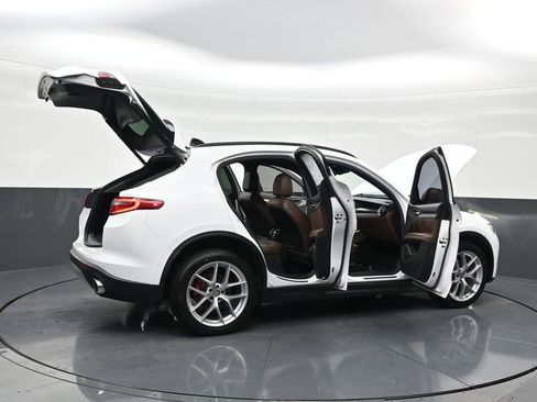 Used 2019 Alfa Romeo Stelvio Ti Sport w/ Quick Order Package 22S Sport image 33