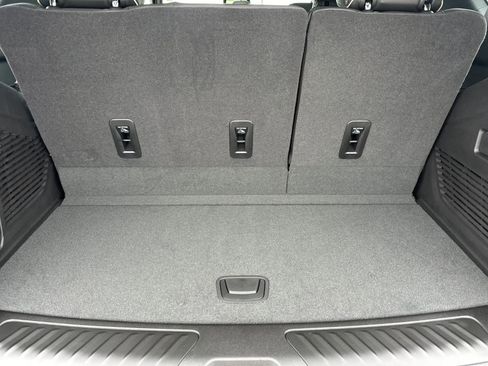 New 2026 GMC Yukon Elevation image 15